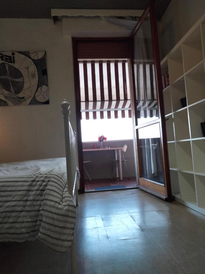 Grey And Withe Room Florence Buitenkant foto